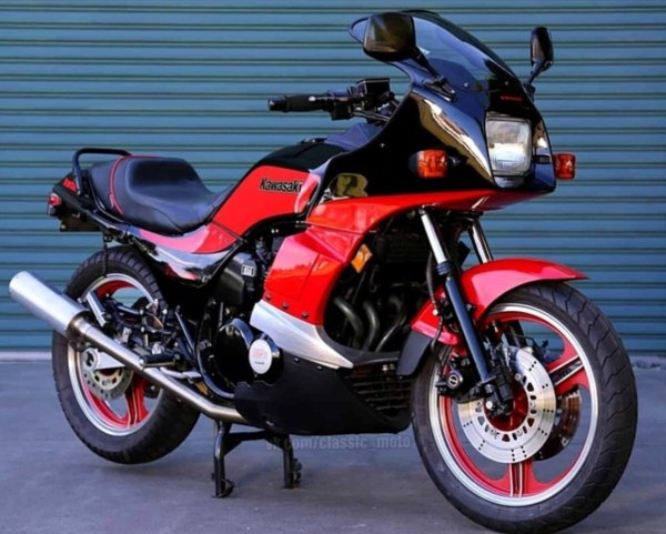KAWASAKI GPZ 750 TURBO (1984г. )