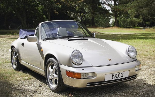PORSCHE 911 CARRERA 2 CABRIOLET (1990г.)