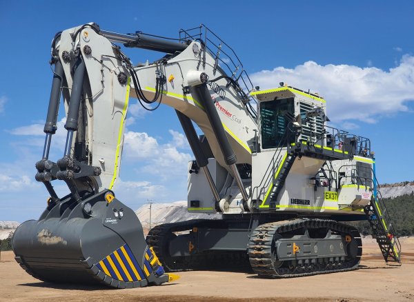 LIEBHERR R9400E (2024г. )
