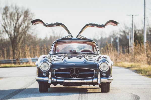 MERCEDES-BENZ 300 SL (1955г.)