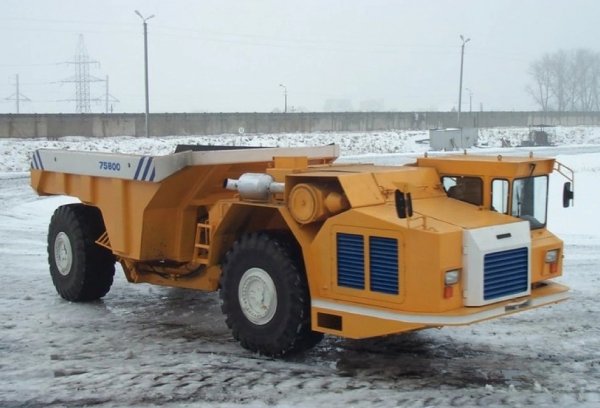 БелАЗ-75800
