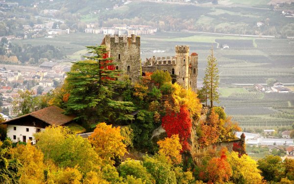 zamok-italiya-castle