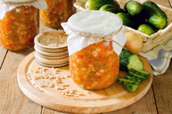 Рассольник с перловкой и солёными огурцами на зиму