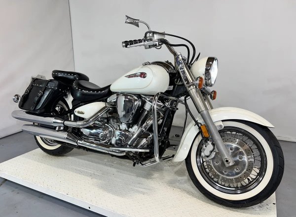 YAMAHA XV 1600 ROAD STAR (2000г.)