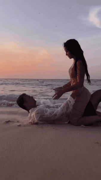 Это классно ... будить в другом человеке аппетит к жизни ...