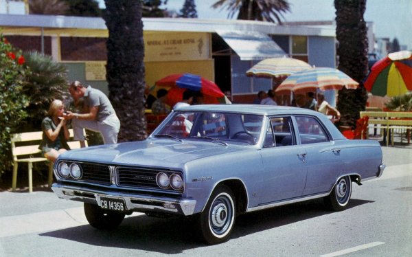 Acadian Beaumont Sedan