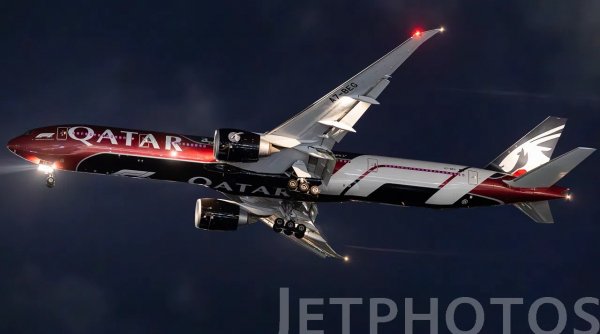 BOEING 777-3DZER
