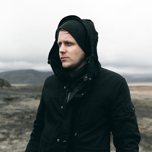 Jan Blomqvist - The space in between (Ben Bohmer remix)