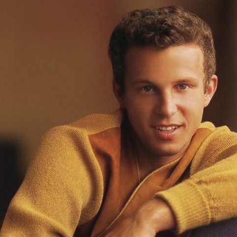  Bobby Vinton - Speak Softly Love