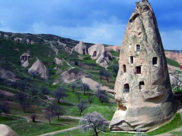 Домики в пещерах Турция