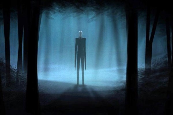 Slender Man the near v-1-0-0