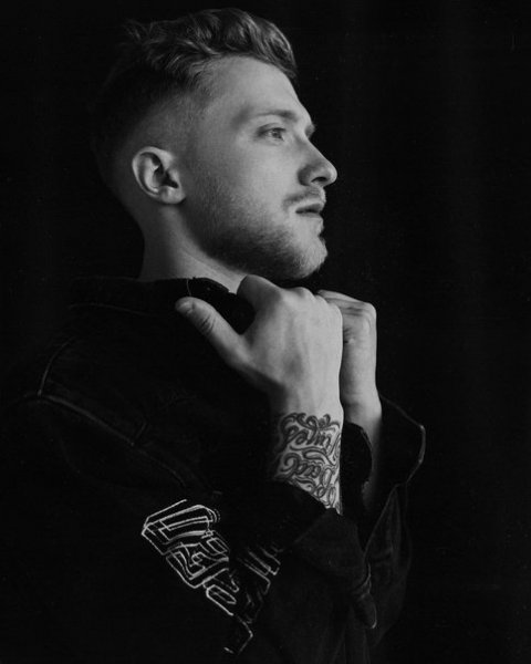 R.Riccardo - Весна пришла, вместе с ней любовь [tonuz.net]