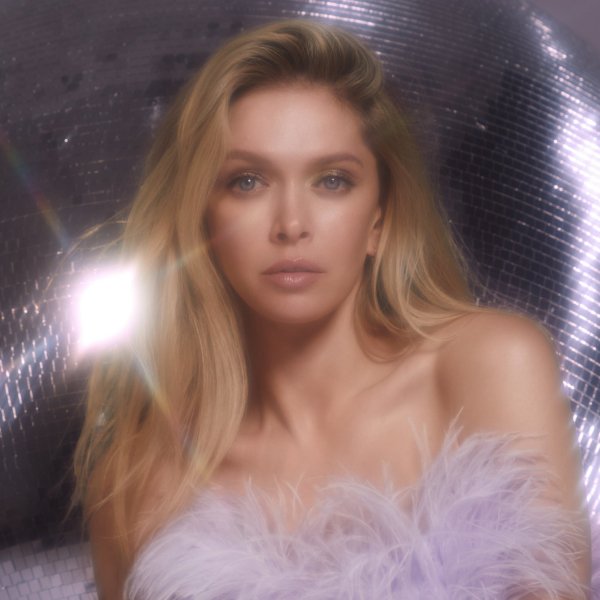 Вера Брежнева - _Dobroe_Utro 2014