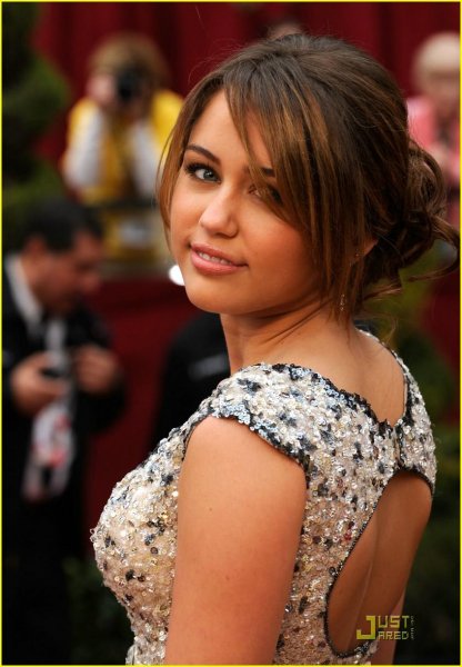 Miley Cyrus-Who-Owns-My-Heart