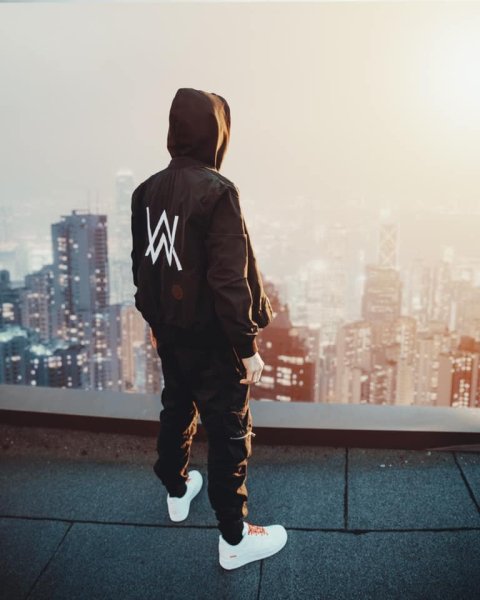 Alan Walker - Halloween