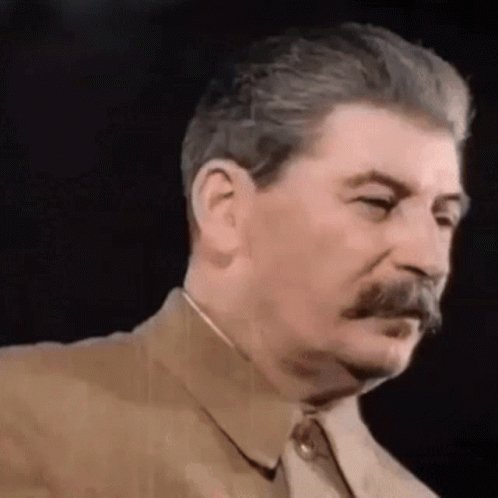 Сталин оглядывается на вас