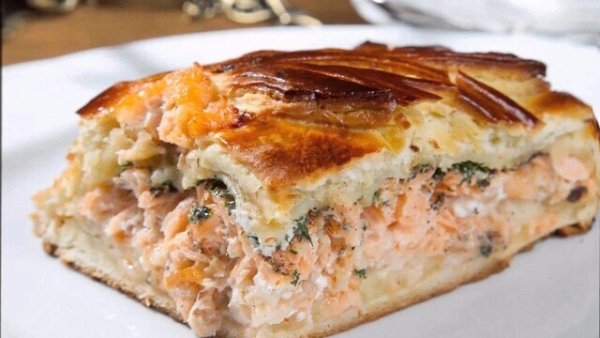 Пирог из рыбной консервы
