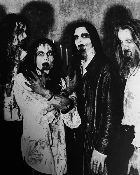 Cradle Of Filth - Nymphetamine Fix (zvukoff.ru)