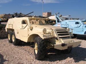 БТР-152