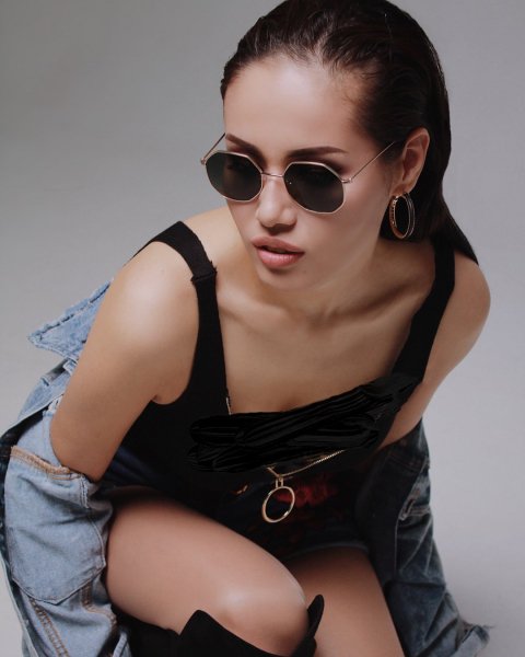 НаZима - Телефон