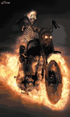 на огненном мотоцикле