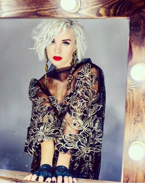 Алена Горбачева - Музыку громче