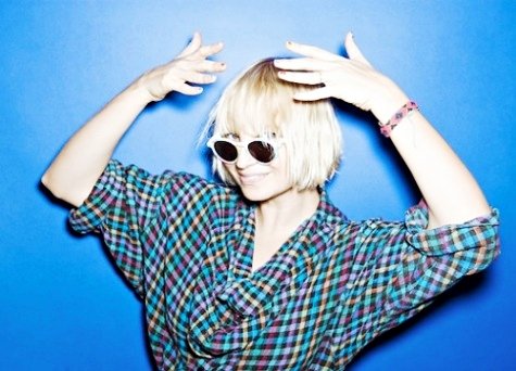 Sia - Woman In The Mirror