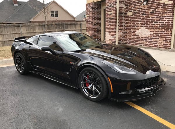 Chevrolet-c7-corvette-z06-on-forgeline-one-piece-forged-mono