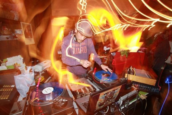 Dj Shark - А_может_нет,_а_может_да_(Cover)