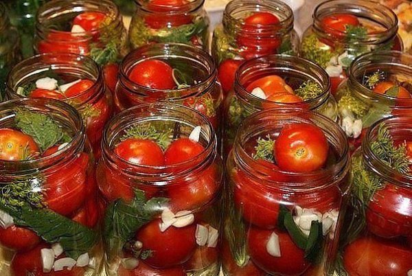 10 рецептов консервирования помидорок