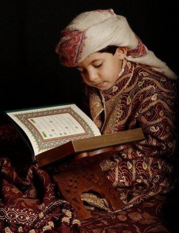 Quroni Karim manolari