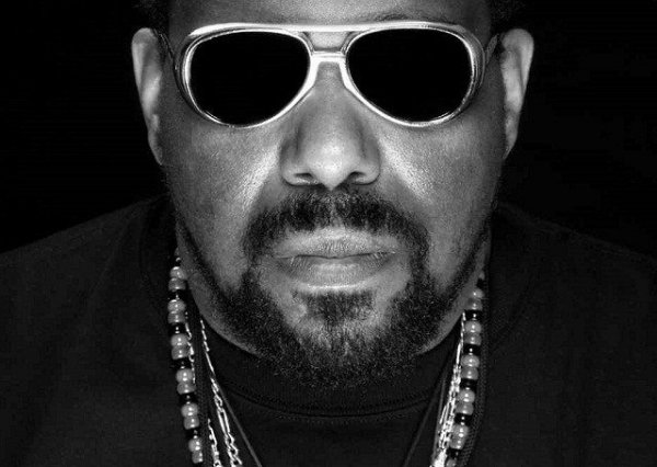 Afrika Bambaataa - Feel The Vibe