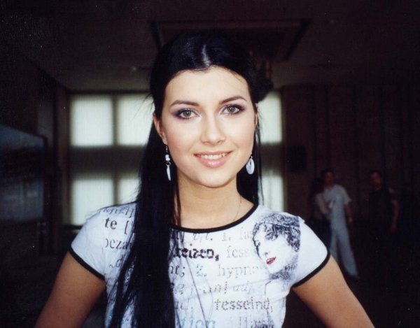 Маша Вебер - Спутница