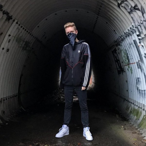 E.P.O - Blackout