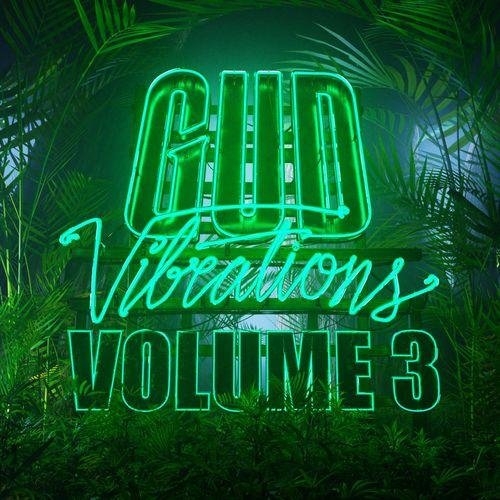 Nghtmre &amp; KLAXX - Falling
