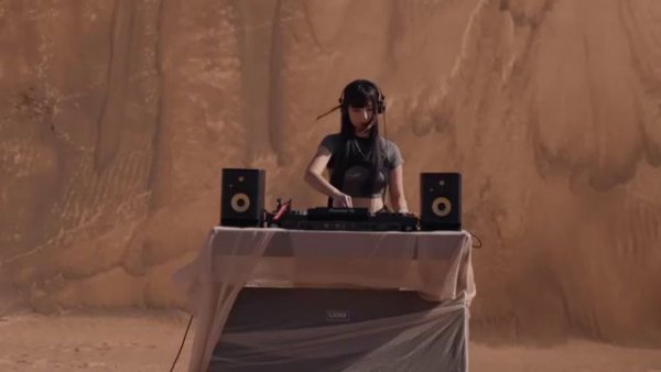 YOUNA - DJ Mix 13 Red Sand Desert . Dubai