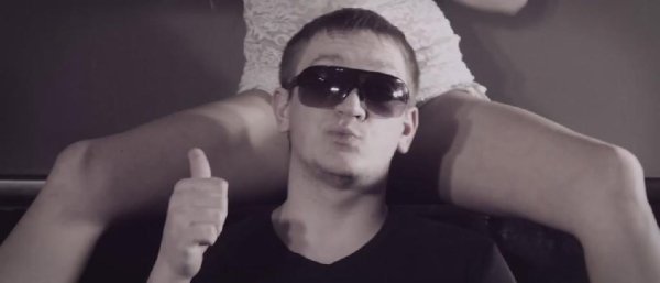 Витя Матанга - Как она меня выносит