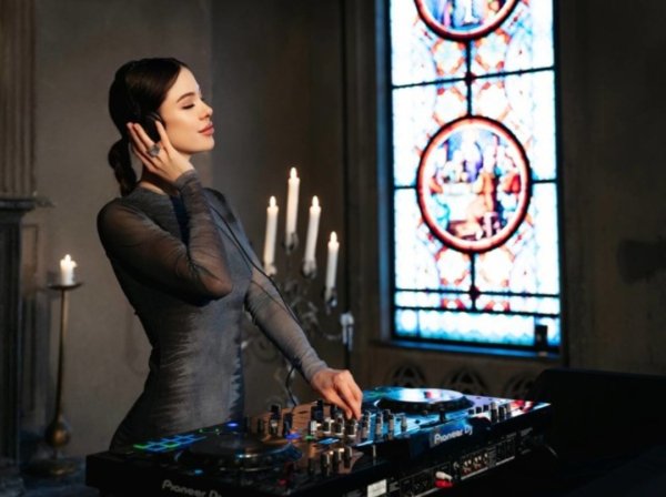 Vera Aire - Pond, Noginsk - Melodic Techno &amp; Progressive House Mix