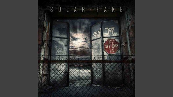 Solar Fake - Topic - Es Geht Dich Nichts An