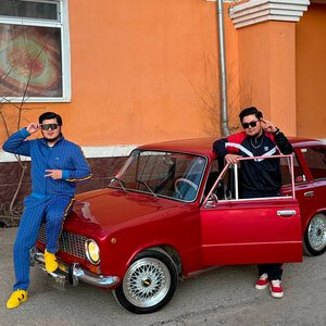 Сагдат Булебаев/Кукабай - ТАНЦУЕМ ПОД РУКИ ВВЕРХ