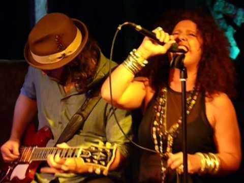 Angel Forrest - Walkin-Blues