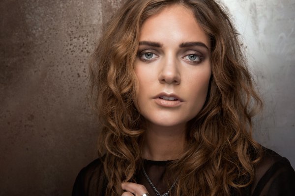 Tove Lo - Thousand Miles