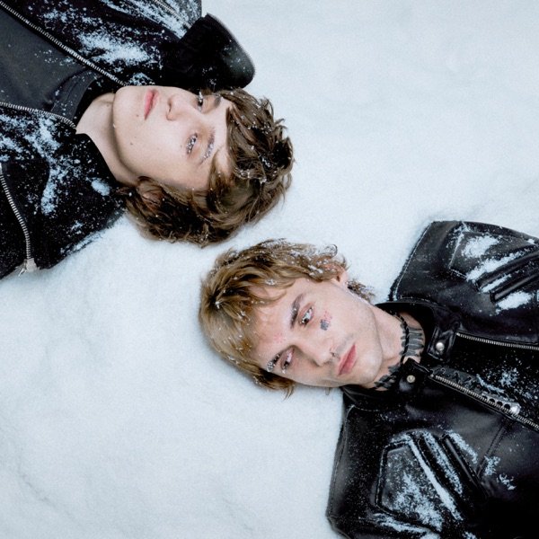 LOVV66 feat. Мартин - Холодом По Спине