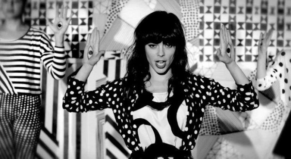 Lenka - Песня из рекламы Windows8Everything at Once.mp3