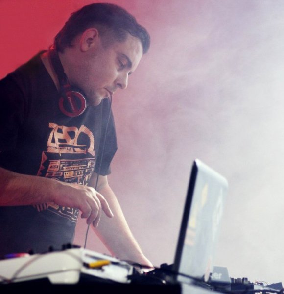 DeeJay Dan - Happy New Year 2025 :: http://soundcloud.com/deejay-dan