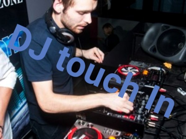 TOUCH IN - Tech House