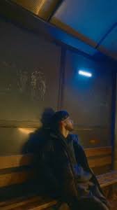 Azzi - На Остановке