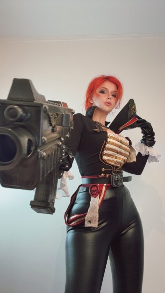 Oichi-Commissar-(wh-40000)-Astra-Militarum-9391505