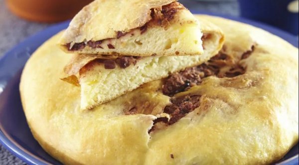 Лобиани, грузинский пирог с фасолью