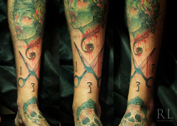 Tattoo (4953)